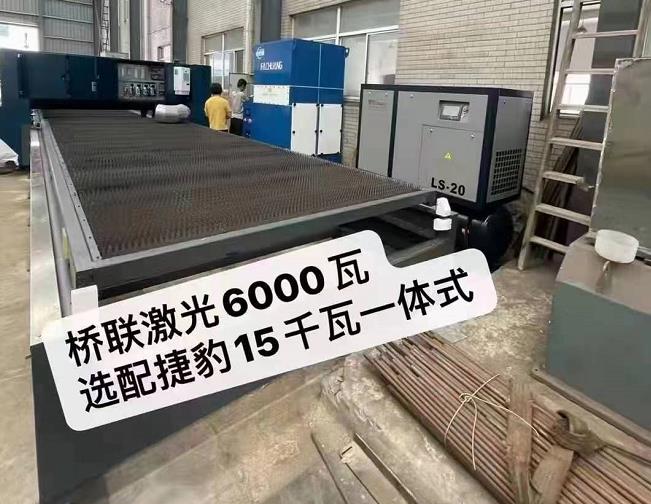 激光切割专用螺杆机案例